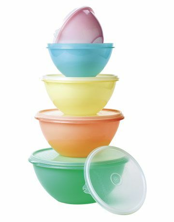 Stapel von Vintage Tupperware