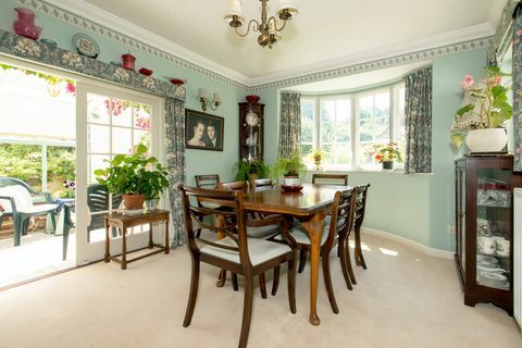 Wiltshire Cottage zu verkaufen - traditionelles Esszimmer