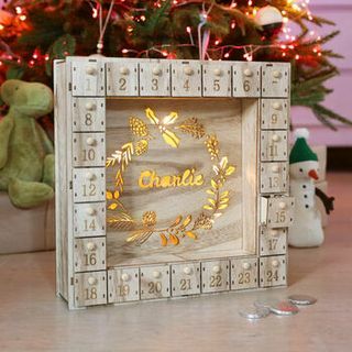 Personalisierte Adventskalender Lichtbox aus Holz