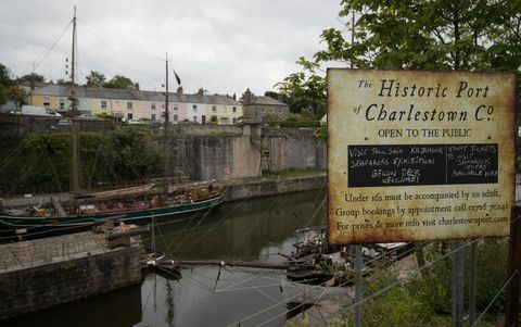 Historischer Hafen in Charlestown nahe St Austell