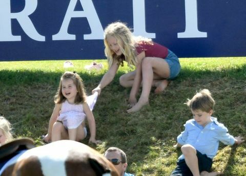 Prinz George und Prinzessin Charlotte spielen mit Kate Middleton