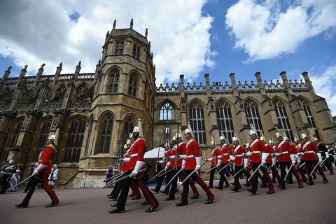 Wachen marschieren während der jährlichen Order of the Garter Service, Juni 2015