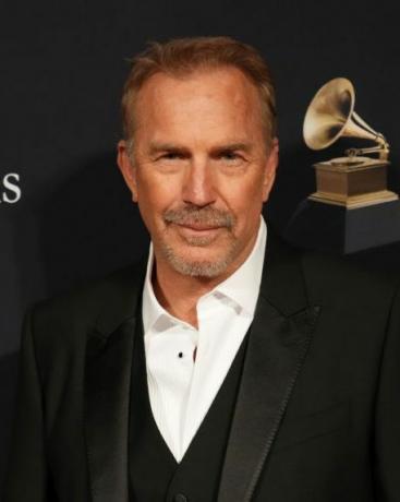 Beverly Hills, Kalifornien, 4. Februar, nur für redaktionelle Zwecke. Kevin Costner nimmt an der Pre-Grammy-Gala teil. Grammy-Gruß an Branchenikonen Ehrung von Julie Greenwald Craig Kallman im Beverly Hilton am 4. Februar 2023 in Beverly Hills, Kalifornien, Foto von Jeff kravitzfilmmagic