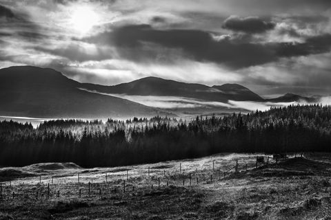 Schottische Landschaft - Schwarzweiss