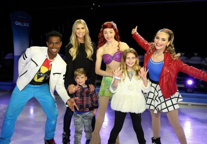 Disney on Ice präsentiert Mickeys Suchparty-Festival-Promi-Skate-Event