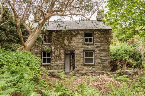 Ynys Giftan Island, Gwynedd BAUERNHAUS WRECK - Strutt & Parker