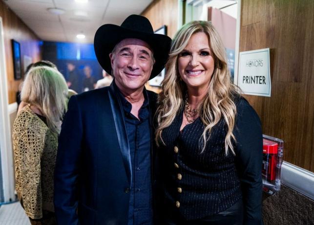 Nashville, Tennessee, 23. August L. R. Clint Black und Trisha Yearwood nehmen an der 16. jährlichen Academy of Country teil Musikauszeichnungen im Ryman Auditorium am 23. August 2023 in Nashville, Tennessee, Foto von John Shearergetty, Bilder für acm