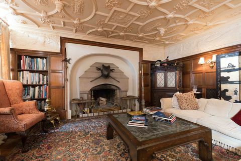 St. John's Manor Estate - Jersey - Wohnzimmer - Savills