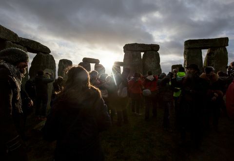 Druiden feiern die Wintersonnenwende in Stonehenge