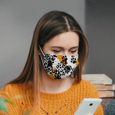 Gesichtsmaske mit Animal-Print