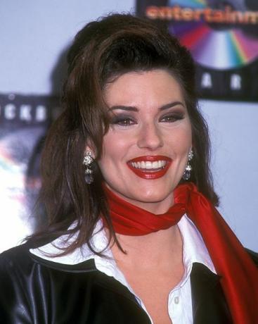 Aktenfoto von Shania Twain bei den Blockbuster Awards 1996 in Los Angeles Foto von Barry Kingwireimage