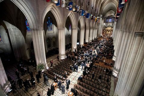 Präsident George H.W. Bush liegt im US-Bundesstaat Capitol