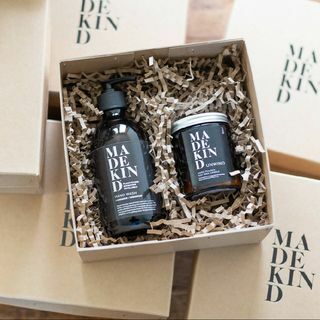 Geschenkbox mit natürlicher Handwäsche und Aromatherapie-Kerze