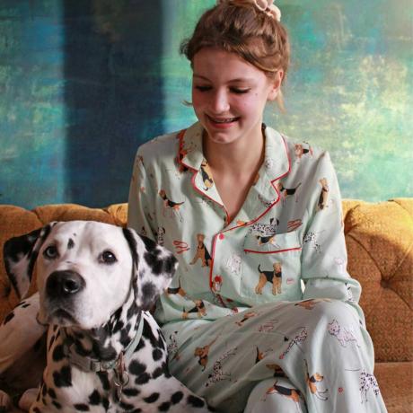 Tencel-Pyjama-Set mit Mohnblumen-Hunde-Print