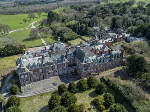 kinmel halle in wales zu verkaufen