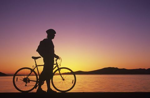 Radfahren am Strand Silhouette