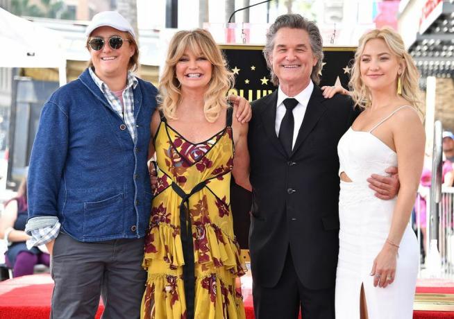 Hollywood, ca. 4. Mai Boston Russell, die Preisträger Goldie Hawn, Kurt Russell und die Schauspielerin Kate Hudson wurden mit dem Doppelten geehrt Sternzeremonie auf dem Hollywood Walk of Fame am 4. Mai 2017 in Hollywood, Kalifornien, Foto von Steve granitzwireimage