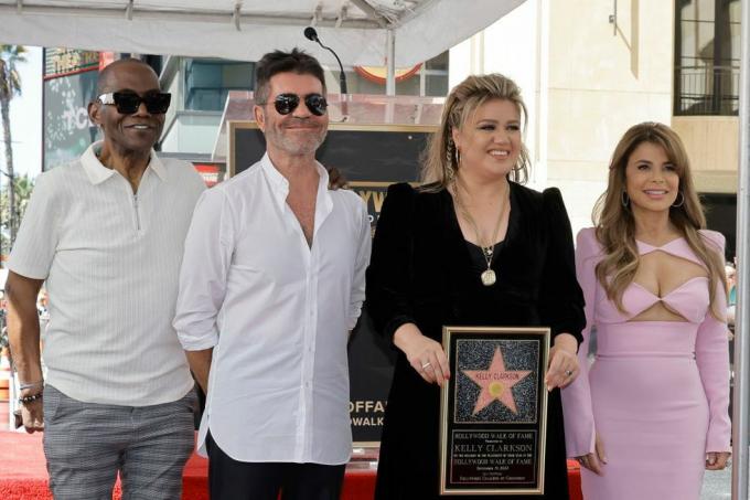 los angeles, kalifornien 19. september l r randy jackson, simon cowell, kelly clarkson und paula abdul nehmen an der hollywood teil Walk of Fame-Sternzeremonie für Kelly Clarkson am 19. September 2022 in Los Angeles, Kalifornien, Foto von Kevin Wintergetty Bilder