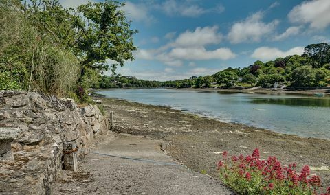 Anwesen am Wasser in Cornwall mit großartigen, atemberaubenden Aussichten und eigenem Privatkai