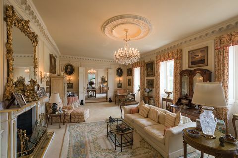 St. John's Manor Estate - Jersey - Wohnzimmer - Savills