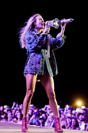 Carrie Underwood tritt am 30. April 2022 in Indio, Kalifornien, am Tag 2 des Stagecoach Festivals 2022 auf dem Empire Polo Field auf, Foto von Amy Sussmangetty Images for Stagecoach