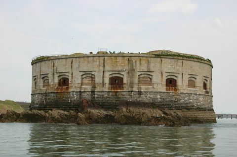 Stack Rock Fort - Milford Haven - Wales - Vorderseite - Purplebricks