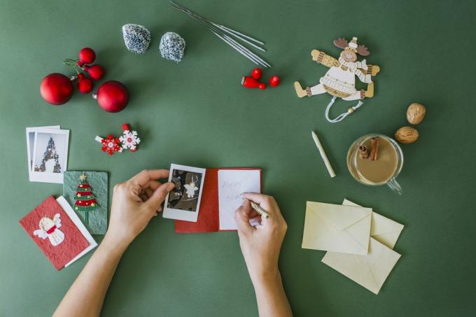 Was schreibt man in eine Weihnachtskarte?