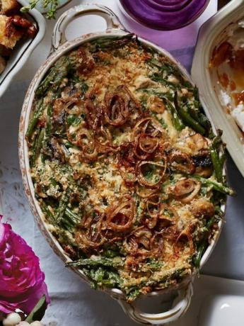 grüner Bohnenauflauf mit gebratenen Schalotten