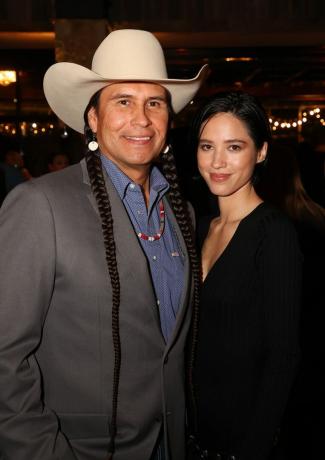 Mo bringt viel und Kelsey Asbille nehmen an der Premiere für Paramount Networks Yellowstone Staffel 5 teil Hotel Drover am 13. November 2022 in Fort Worth, Texas, Foto von Richard Rodriguezgetty Images for von größter Bedeutung