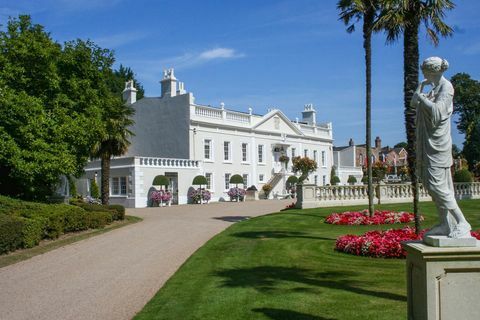 St. John's Manor Estate - Jersey - Vorderseite - Savills