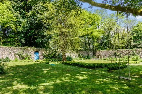 Stone Hall - Welsh Hook - Pembrokeshire - Gartenschaukel - Auf dem Markt