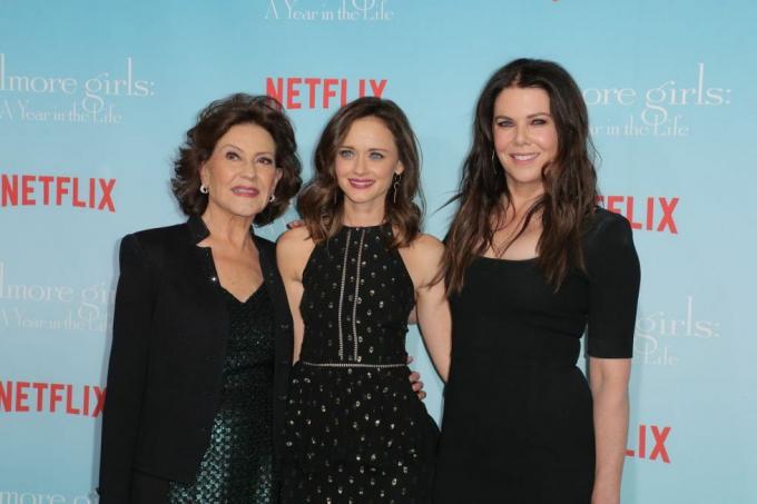 Kelly Bishop, Alexis Bledel und Lauren Graham, Foto von Chelsea Laurenvarietypenske Media via Getty Images