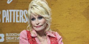 Dolly Parton bespricht ihr neues Buch Run, Rose, Run a Novel, das gemeinsam mit James Patterson bei Dollyverse geschrieben wurde, powered by Blockchain Creative Labs on eluvio während der sxsw-konferenz 2022 und des festivals bei acl live im moody theater am 18. märz 2022 in austin, texas, foto von rick kernfilmmagic