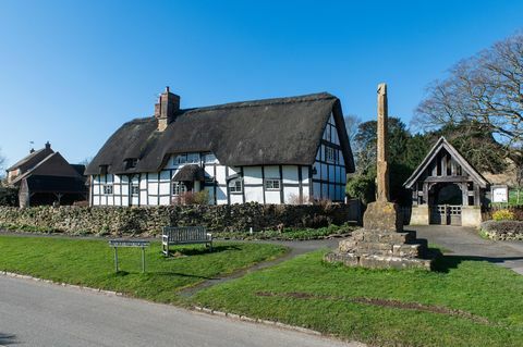 Reetdachhaus zum Verkauf in Worcestershire