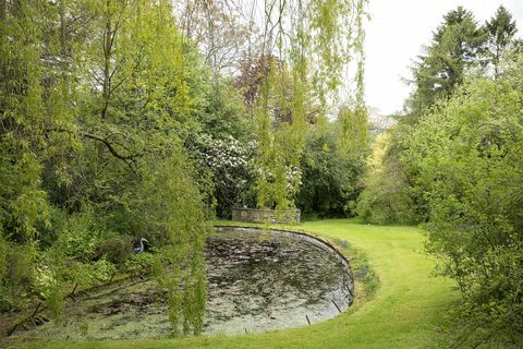 Haus in Somerset mit herrlichen Gärten zu verkaufen