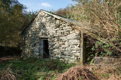 Ynys Giftan Island, Gwynedd BAUERNHAUS WRECK 2 - Strutt & Parker