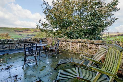 Ein wunderschönes, kürzlich renoviertes Steinhaus aus dem 17. Jahrhundert im Herzen der Yorkshire Dales ist für £ 775.000 auf dem Markt