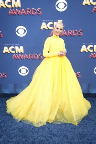 lindsey vonn acm awards