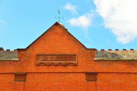 Außenbereich der öffentlichen Bibliothek