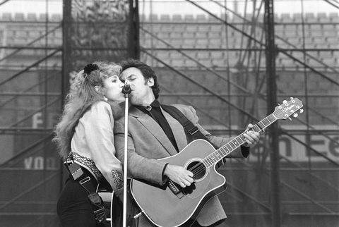 Bruce Springsteen spielt mit Patti Scialfa