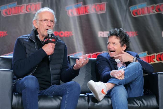 christopher lloyd l und michael j fox comic con reunion