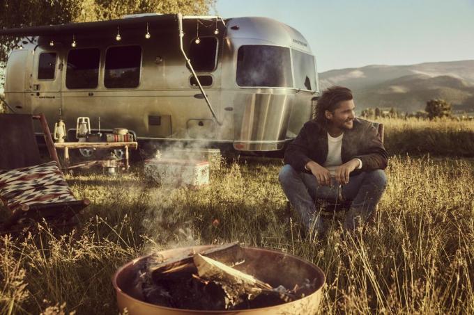 luke grimes vor airstream camper