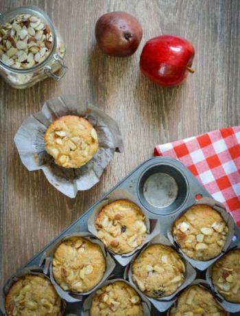 Apfel-Kirsch-Birnen-Mandel-Muffins